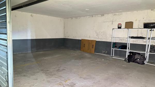 BOX TRIPLE POUR AUTOS, MOTOS OU STOCKAGE