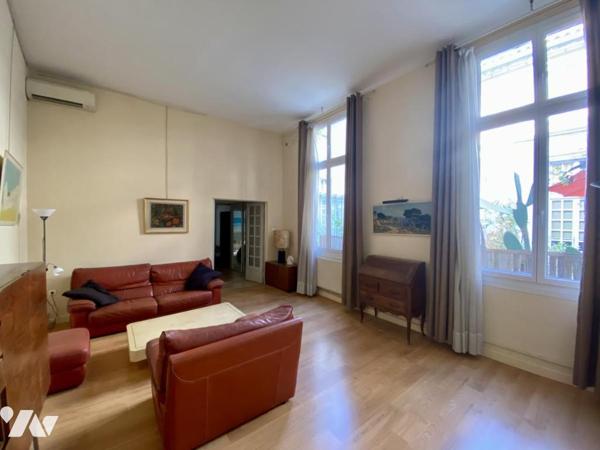 AVIGNON intra-muros, appartement de 72m² en duplex