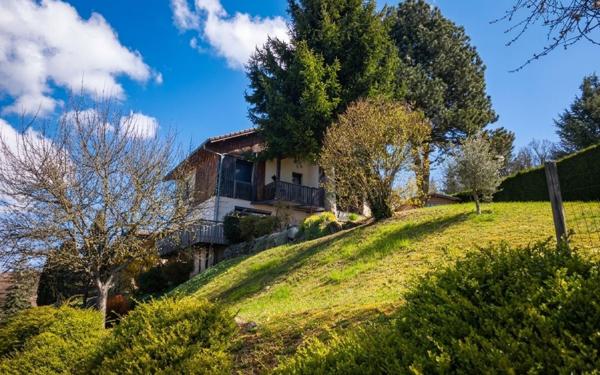 Maison à vendre    6 pièces •  Seynod