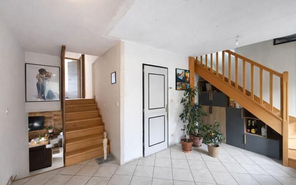 Maison à vendre    6 pièces •  Seynod