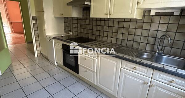 Location Appartement 3 pièces 76.27 m² - Saint-étienne 42100