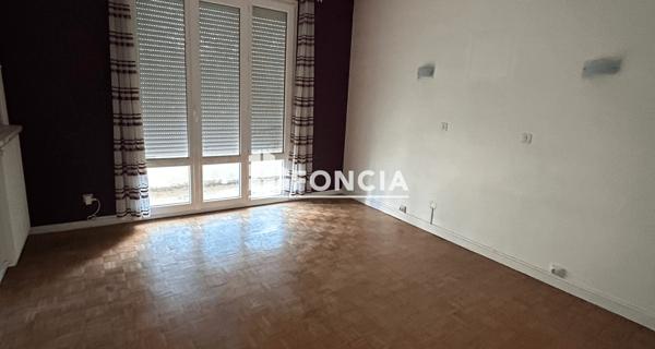 Location Appartement 3 pièces 76.27 m² - Saint-étienne 42100