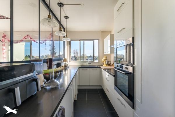 Appartement à vendre |                                       Bordeaux |                                        2 pièces  |  48 m²
