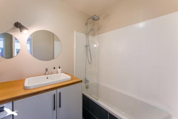 Appartement à vendre |                                       Bordeaux |                                        2 pièces  |  48 m²