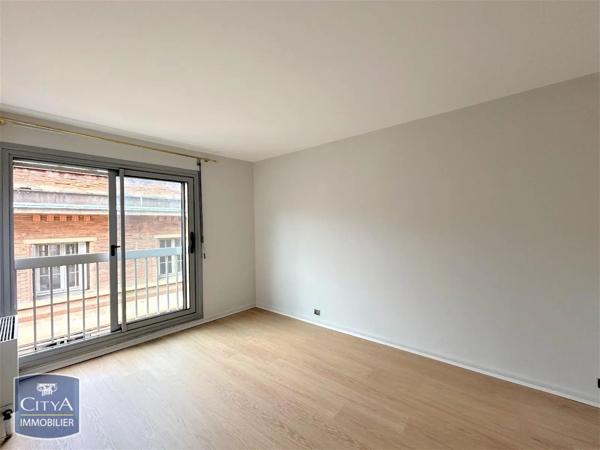 Appartement à louer 4 pièces 92.2m² Montauban (82000)