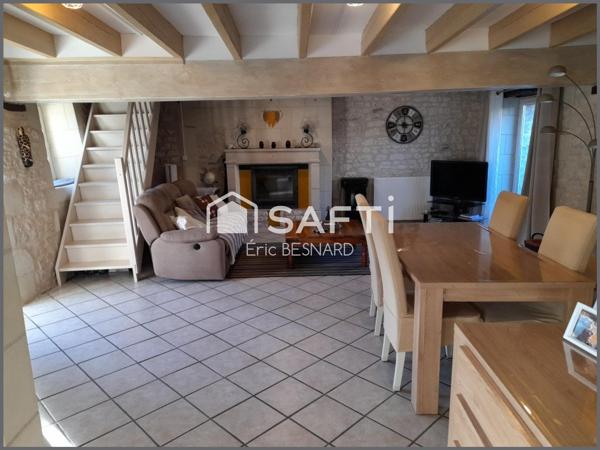 Corps de ferme de 7 pièces 180m2 environ 86200 LA ROCHE RIGAULT