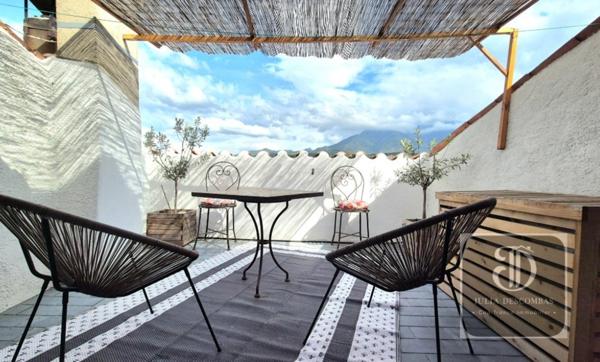 Maison en pierres avec terrasse RIA SIRACH (66)