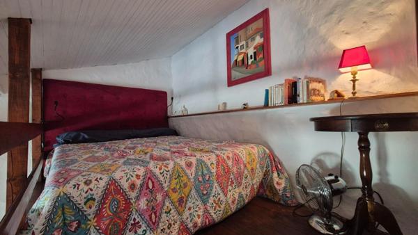 Maison en pierres avec terrasse RIA SIRACH (66)