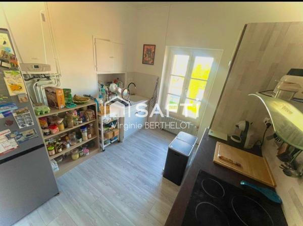 APPARTEMENT 140M2/ LUMINEUX/ A SAINT-MAIXENT !