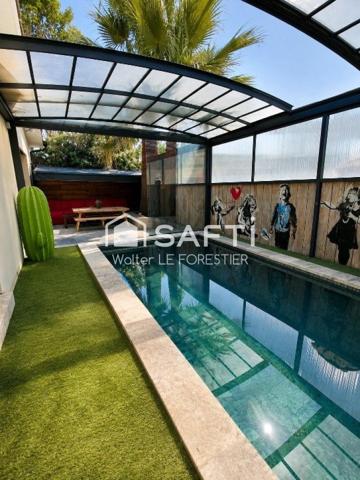 VILLA  PRESTIGE DE 4 CHAMBRES AVEC PISCINE COUVERTE