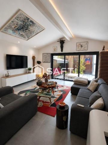 VILLA  PRESTIGE DE 4 CHAMBRES AVEC PISCINE COUVERTE