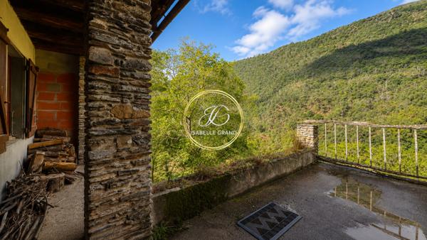 Maison
         4 pièces
        - 114 m² 159 000 € *