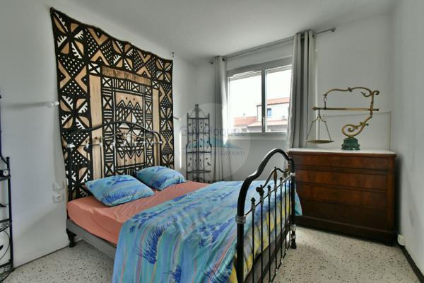 TOULOUGES immeuble 4 faces, 3 appartements, un garage + terrain encore constructible