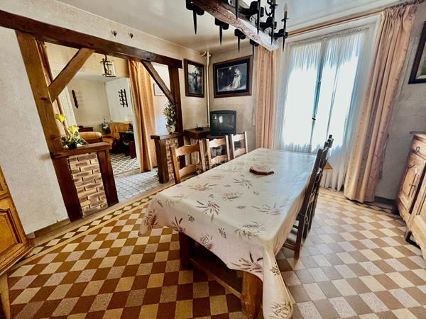 Maison Vaureal €649 000 ** - Référence 2195