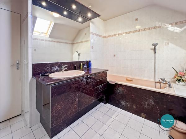 Maison Guigneville Sur Essonne 6 pièce(s) 125.60 m2