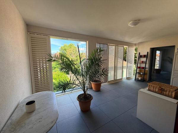 Appartement  5 pièce(s) 98.71 m2       DEUX  GRANDE TERRASSE  + GARAGE