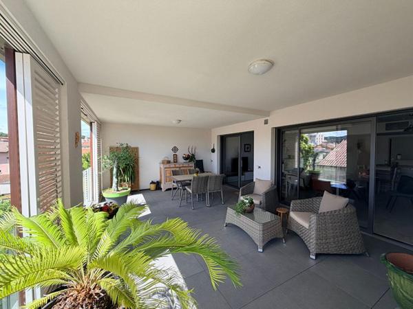 Appartement  5 pièce(s) 98.71 m2       DEUX  GRANDE TERRASSE  + GARAGE