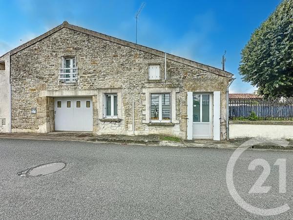 Maison à vendre  3 pièces - 84 m2 STE HERMINE - 85