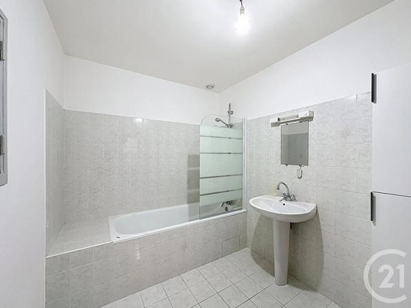 Maison à vendre  3 pièces - 84 m2 STE HERMINE - 85