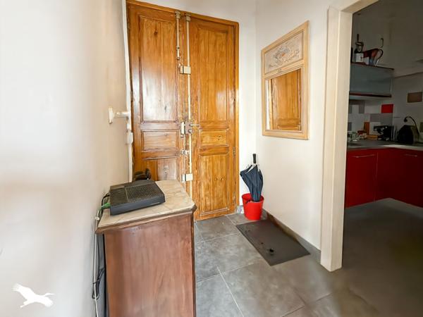 Appartement 180 000 € Marseille 05 3 p 54 m² DPE D