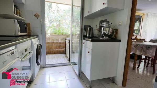 Roseraie  - T4 de 81 m² avec terrasse de 20 m², piscine et 2 places boxés