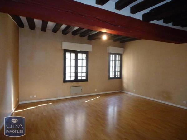 Appartement à louer 1 pièce 50.2m² Laval (53000)