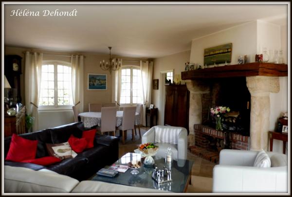 En vende cette belle maison au bord de la mer