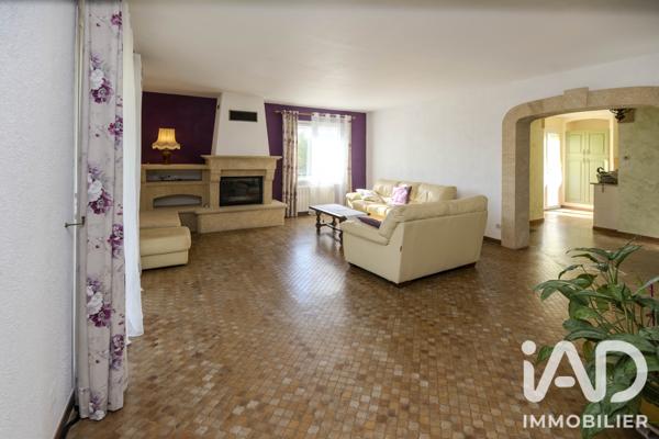 Maison à vendre 7 pièces 151 m² Aramon