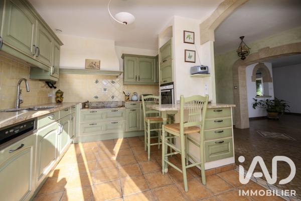 Maison à vendre 7 pièces 151 m² Aramon