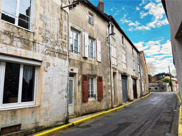 Maison de ville à Civray