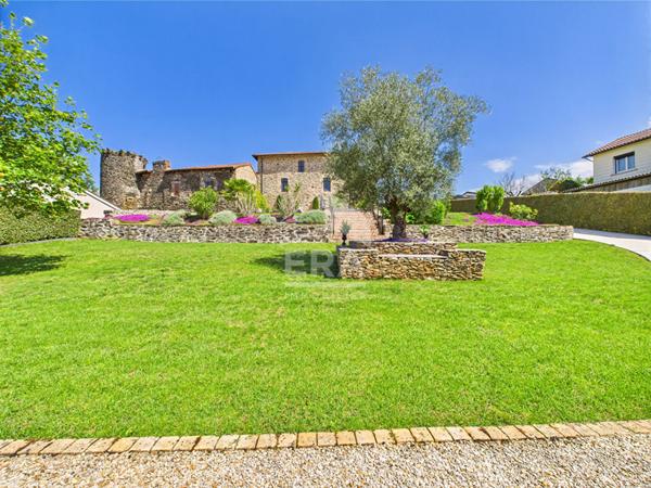 Demeure de prestige à Boisse-Penchot 11 pièce(s) 343 m2