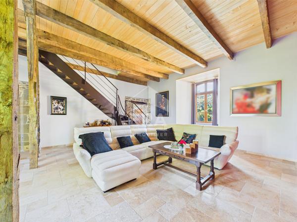 Demeure de prestige à Boisse-Penchot 11 pièce(s) 343 m2