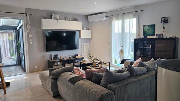 Maison 121 m² avec 5 chambres, piscine, panneaux solaires