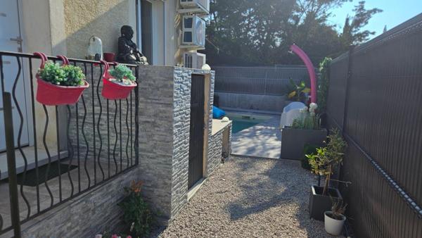 Maison 121 m² avec 5 chambres, piscine, panneaux solaires