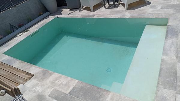 Maison 121 m² avec 5 chambres, piscine, panneaux solaires