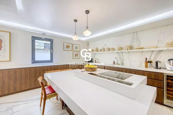 Appartement 8 pièces à vendre Neuilly sur Seine - 92200 / Réf: 22003-BC