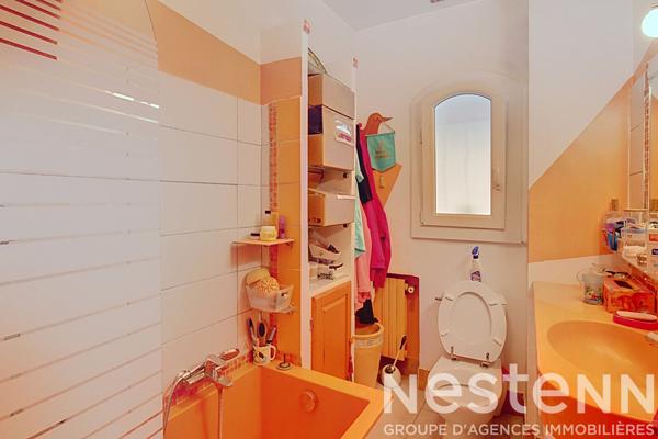 A vendre à Draguignan - Propriété de caractère avec vue panoramique, piscine et beaux volumes