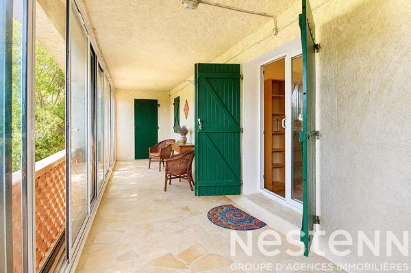 A vendre à Draguignan - Propriété de caractère avec vue panoramique, piscine et beaux volumes