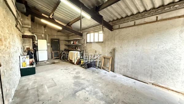 MAISON INDIVIDUELLE 7 PIECES 175 M²