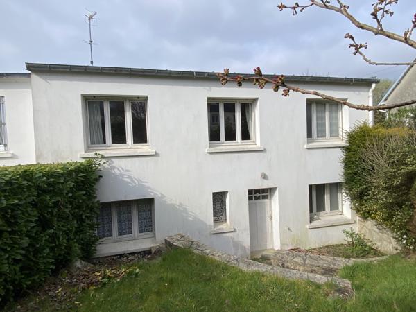 Le Relecq-Kerhuon (29480) En impasse bonne construction à rénover entièrement