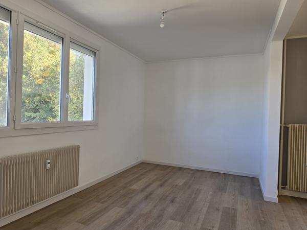 Troyes, appartement T4 avec garage. Détails des diagnostics énergétiques