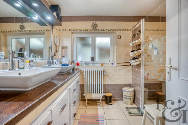 Maison avec dépendance à vendre à Sainte-Livrade-sur-Lot