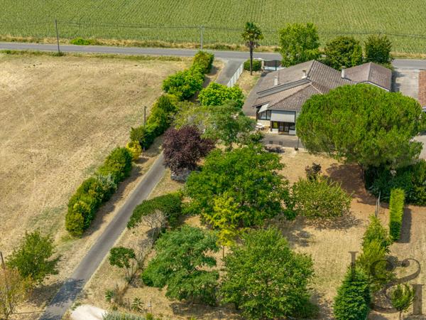 Maison avec dépendance à vendre à Sainte-Livrade-sur-Lot