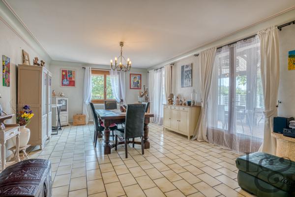Maison avec dépendance à vendre à Sainte-Livrade-sur-Lot