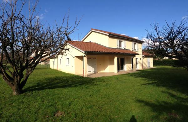 VILLA A LOUER - MONTANAY 187.88 m 2 - 2 089 € charges comprises par mois