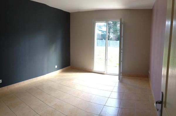 VILLA A LOUER - MONTANAY 187.88 m 2 - 2 089 € charges comprises par mois