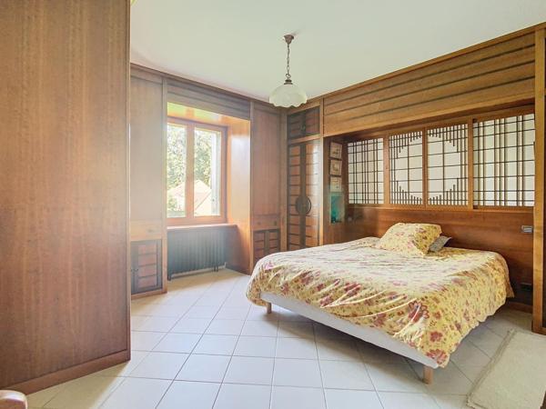 Maison 292 m² 8 pièces 1700 m² de terrain