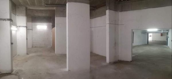 RARE – Grand garage / local de 115 m² – Saint-Nazaire Parc Paysager – Accès sécurisé