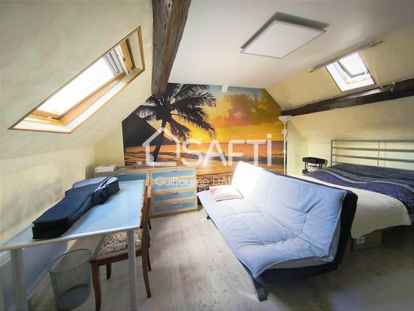 Maison en plein centre village avec dépendance de 85m2 à habiliter