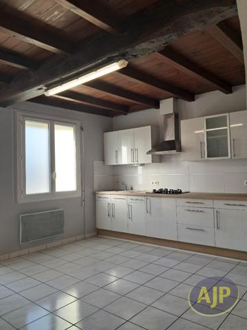 Location maison Pons : 591 € - AJP Immobilier Pons